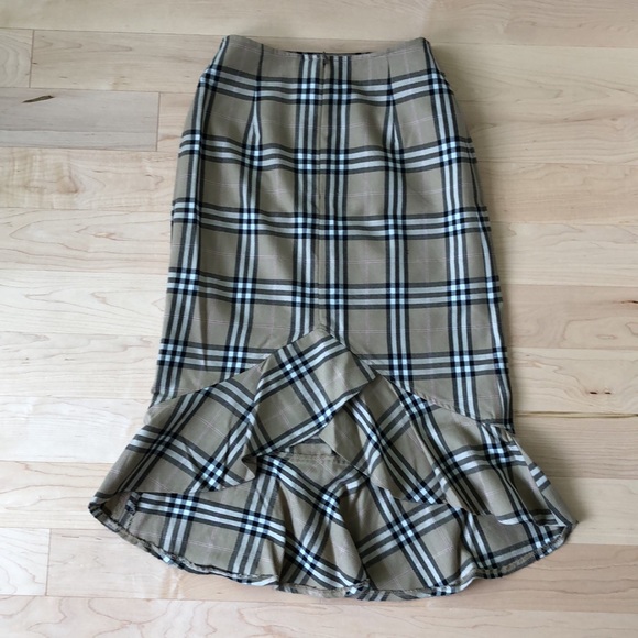 Vintage Checkered Skirt - Picture 2 of 8